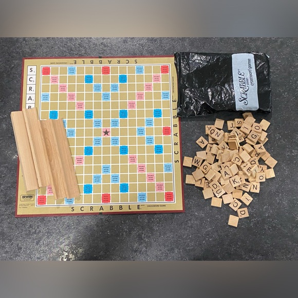 Retro Scrabble game 1989 - Picture 2 of 6